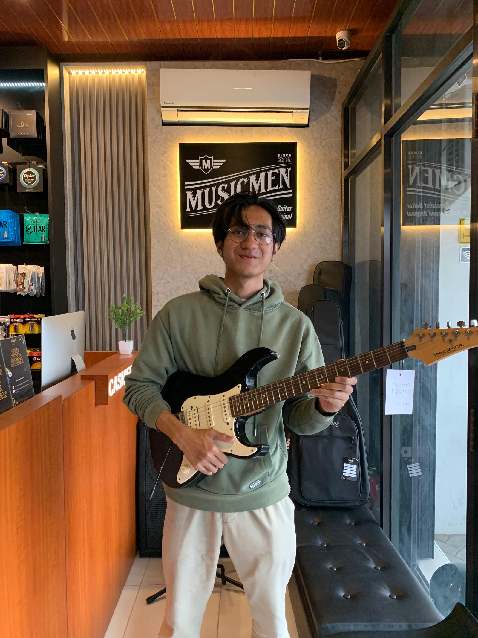 Galeri Musicmen Store - Gambar 5