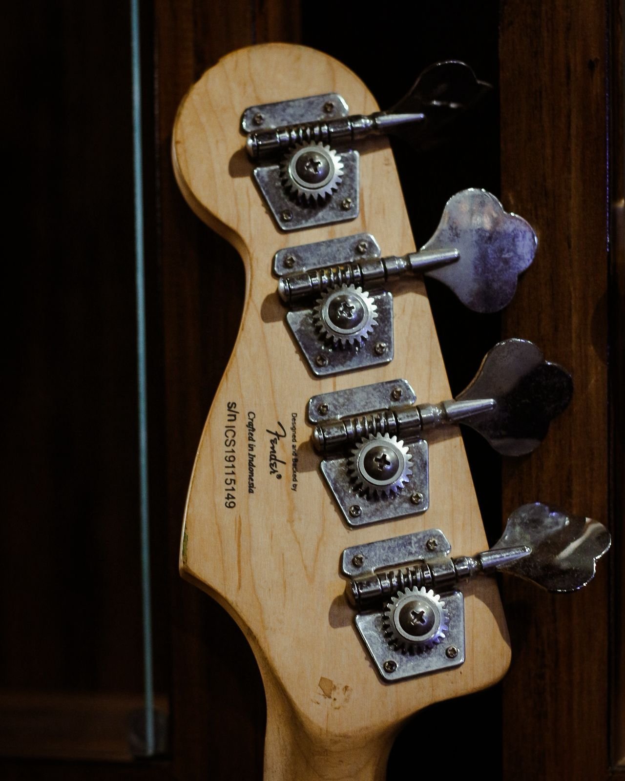 Squier Jazz Bass Affinity Graffiti Yellow - Image 4