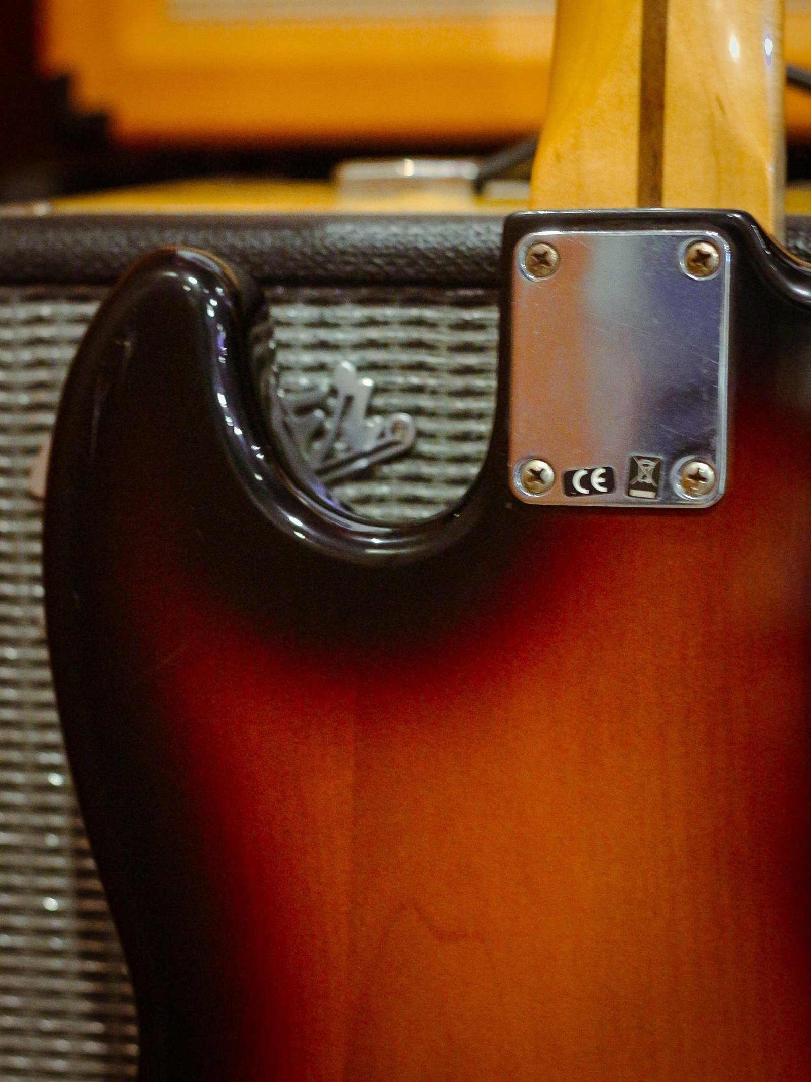 Fender Jazz Bass Standard Mexico 2013 - Image 9
