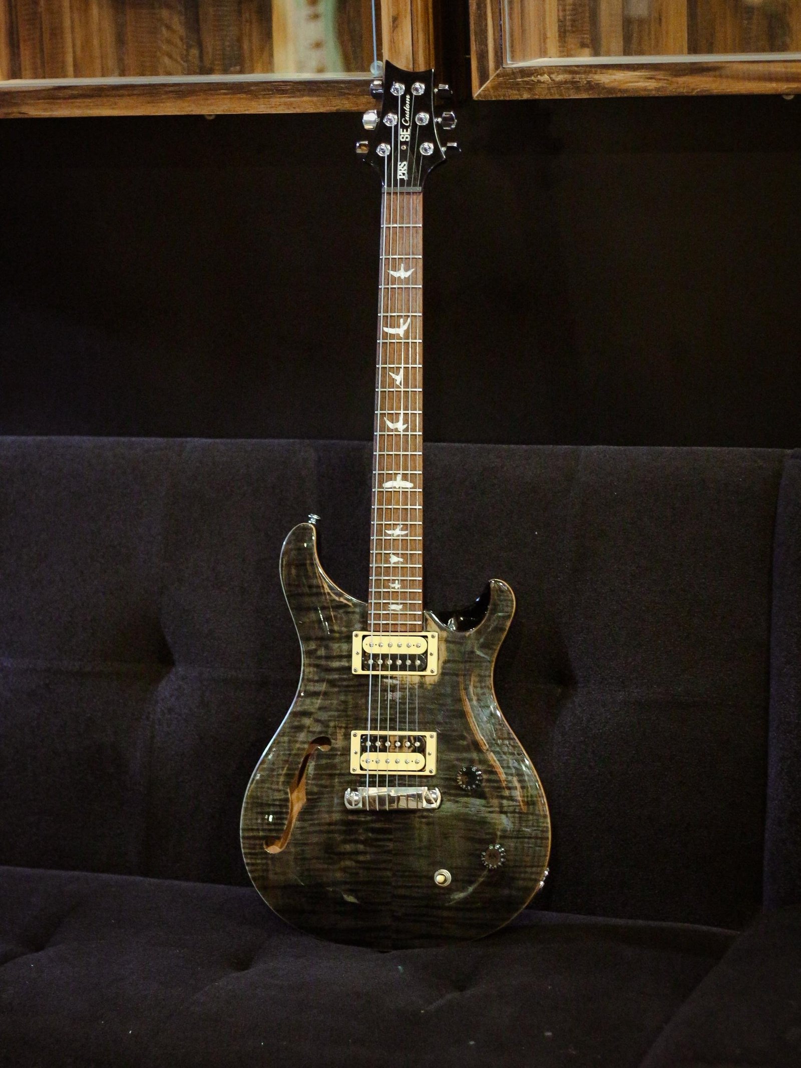 PRS SE Custom 22 Semi-Hollow