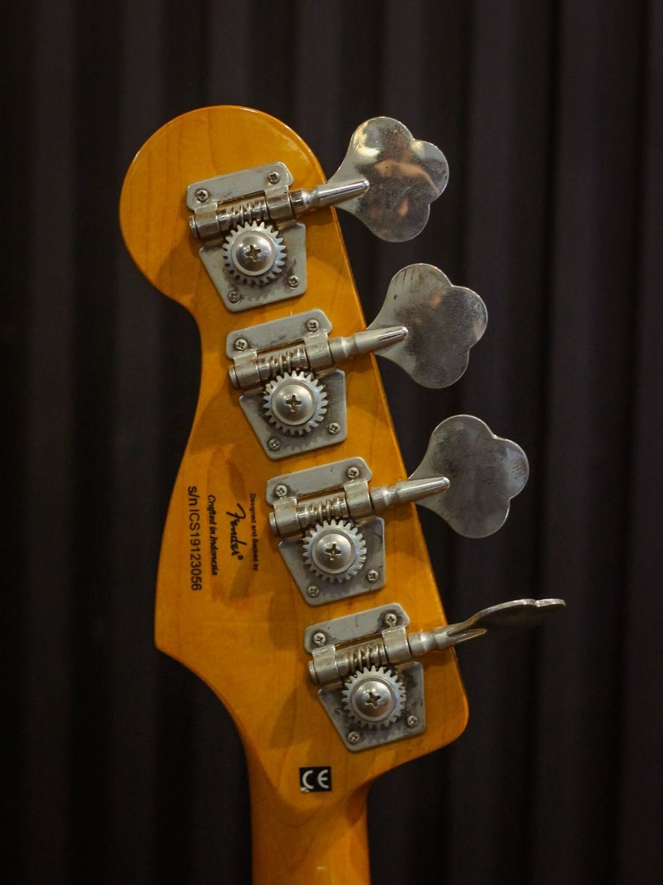 Squier Classic Vibe '60s Jazz Bass - Image 9